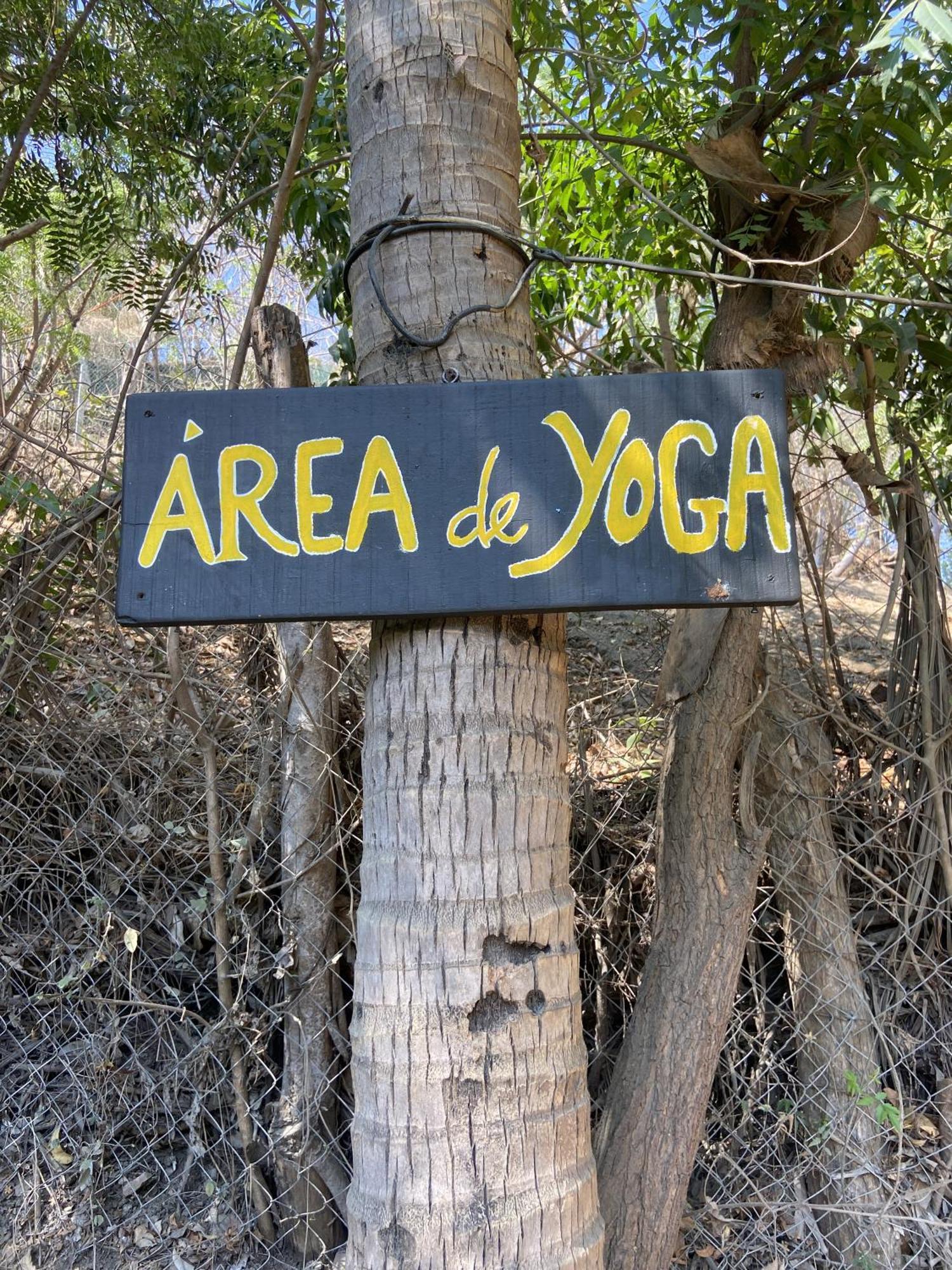 Maracuya Hostal Zipolite - Coworking, Gym, Activities Exterior photo